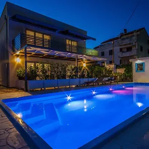  Apartment Gardelin Superior 2